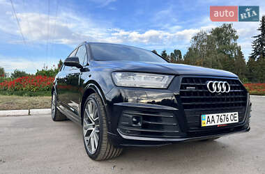 Audi Q7  2019