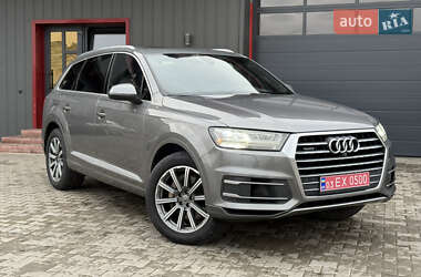 Audi Q7  2016