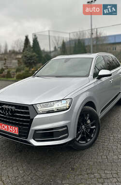 Audi Q7  2017