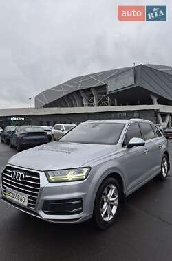 Audi Q7 2015