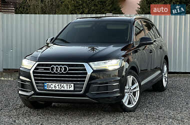 Audi Q7  2017