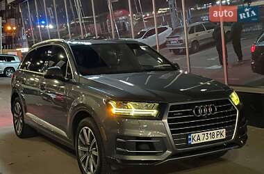 Audi Q7  2017