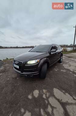 Audi Q7  2011