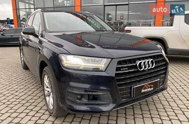Audi Q7  2016