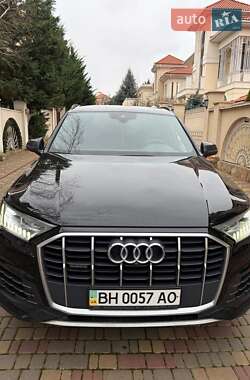 Audi Q7  2021