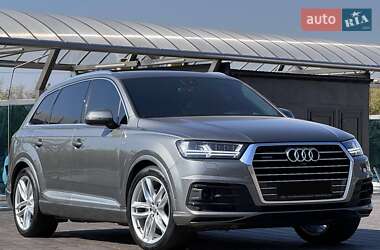 Audi Q7  2015