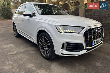 Audi Q7 2021