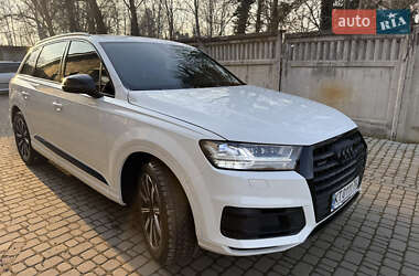 Audi Q7  2016