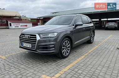 Audi Q7  2019