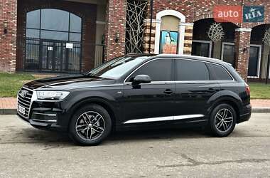 Audi Q7  2016