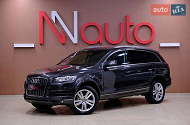 Audi Q7  2013
