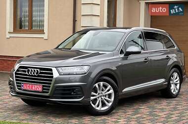 Audi Q7  2019