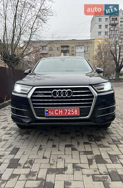 Audi Q7  2017