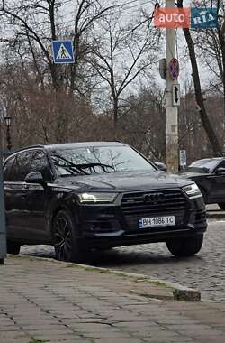 Audi Q7 2016