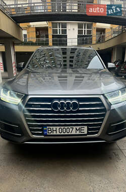 Audi Q7  2017