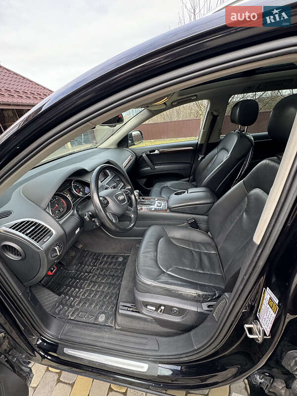 Внедорожник / Кроссовер Audi Q7 2012 в Черновцах