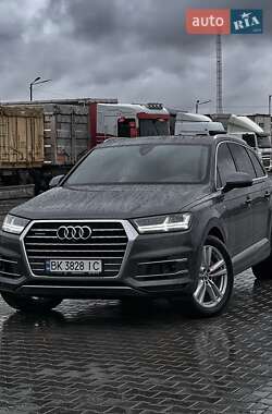 Audi Q7  2018