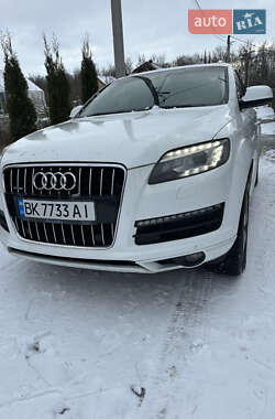 Audi Q7  2011