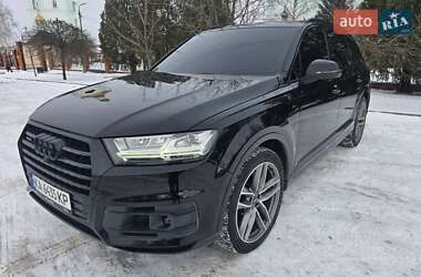 Audi Q7  2016