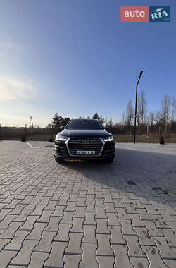 Audi Q7 2015