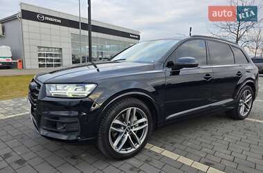Audi Q7  2017