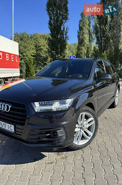 Audi Q7  2017