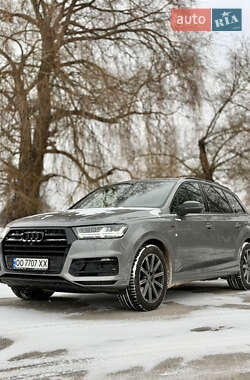 Audi Q7  2017