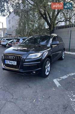 Audi Q7  2014