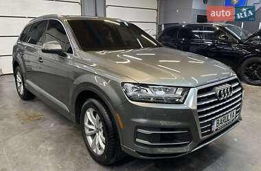 Audi Q7  2016