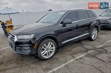 Audi Q7  2017
