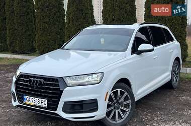 Audi Q7  2016
