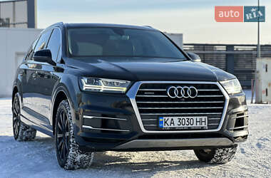 Audi Q7  2017