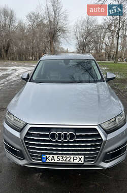 Audi Q7  2017
