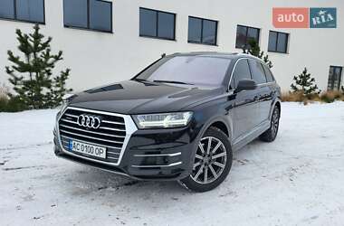 Audi Q7  2016