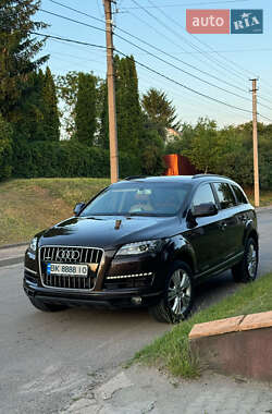 Audi Q7  2011