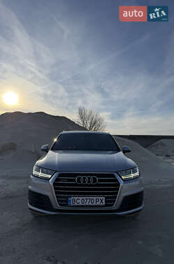 Audi Q7  2017