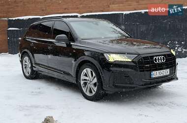Audi Q7  2021