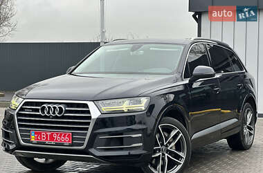 Audi Q7  2017