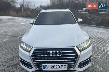 Audi Q7  2017