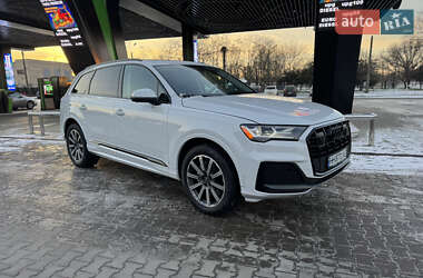 Audi Q7  2022
