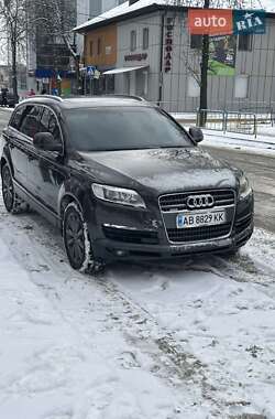 Audi Q7  2006