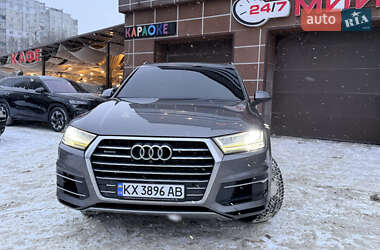 Audi Q7  2017