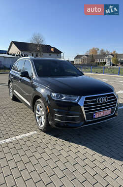 Audi Q7  2017