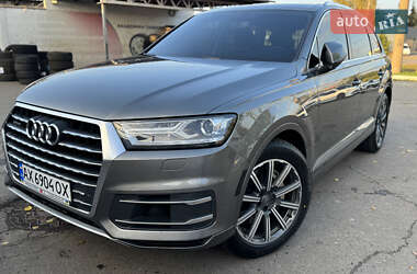 Audi Q7  2015