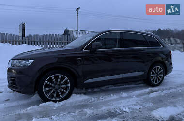 Audi Q7  2016