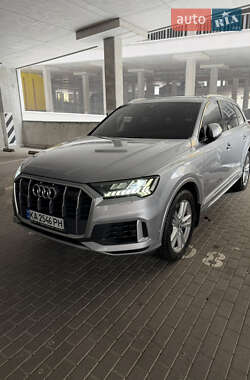 Audi Q7  2022