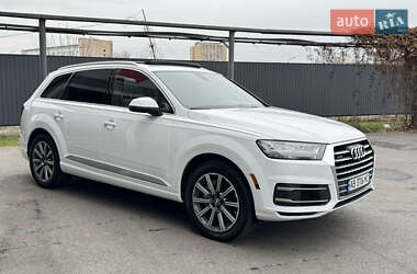 Audi Q7  2016