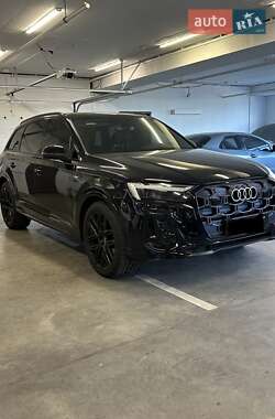 Audi Q7  2025