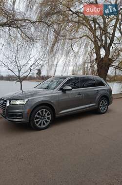 Audi Q7  2017