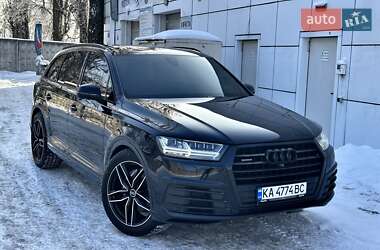 Audi Q7  2017